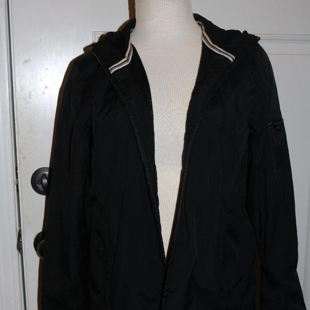Old Navy ladies' light weight black jacket with hood size small